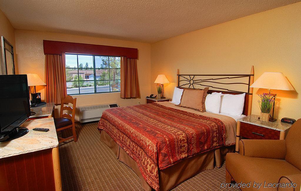 The Grand Hotel At The Grand Canyon Тусан Стая снимка A typical hotel room