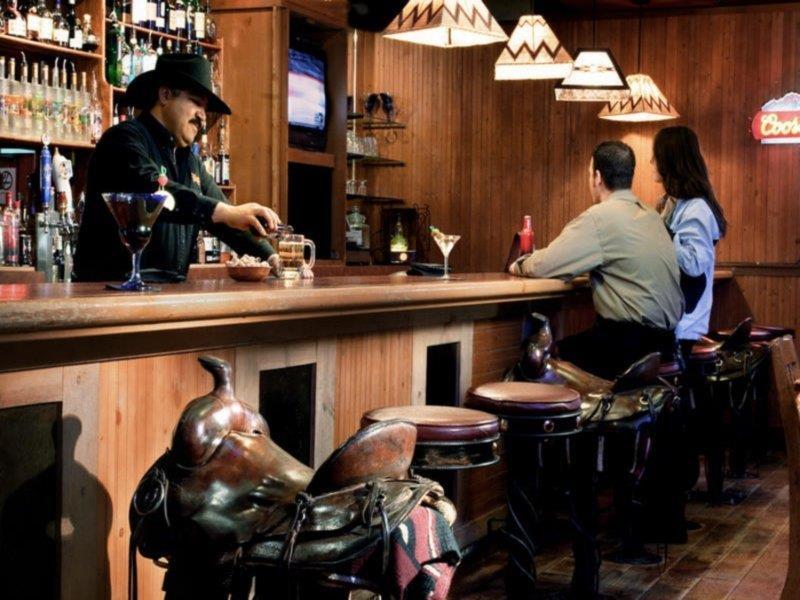 The Grand Hotel At The Grand Canyon Тусан Екстериор снимка A bar in the United States