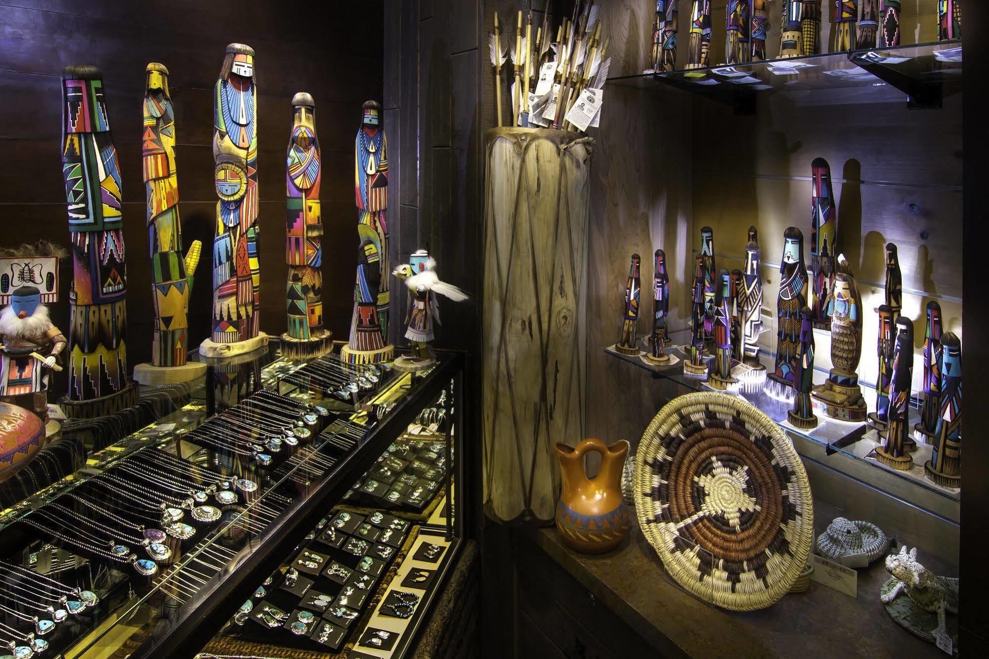 The Grand Hotel At The Grand Canyon Тусан Екстериор снимка Native American crafts